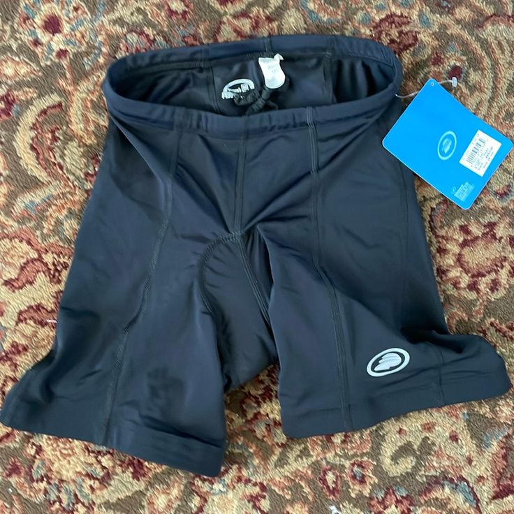 padded cycling shorts